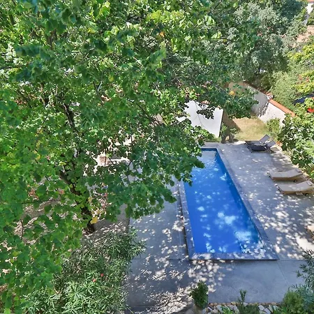 Alojamento de Acomodação e Pequeno-almoço Meridia Nîmes