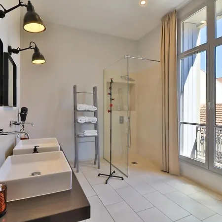 Meridia לינה וארוחת בוקר נים