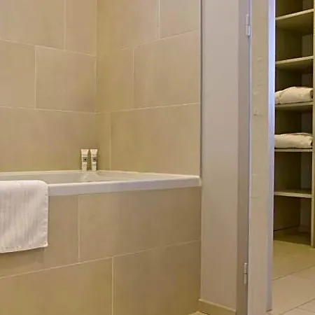 Bed and Breakfast Meridia Νιμ