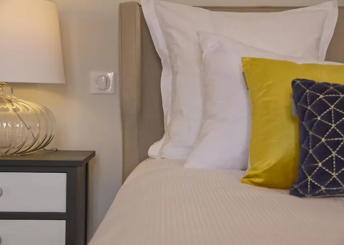 Alojamento de Acomodação e Pequeno-almoço Meridia 4*