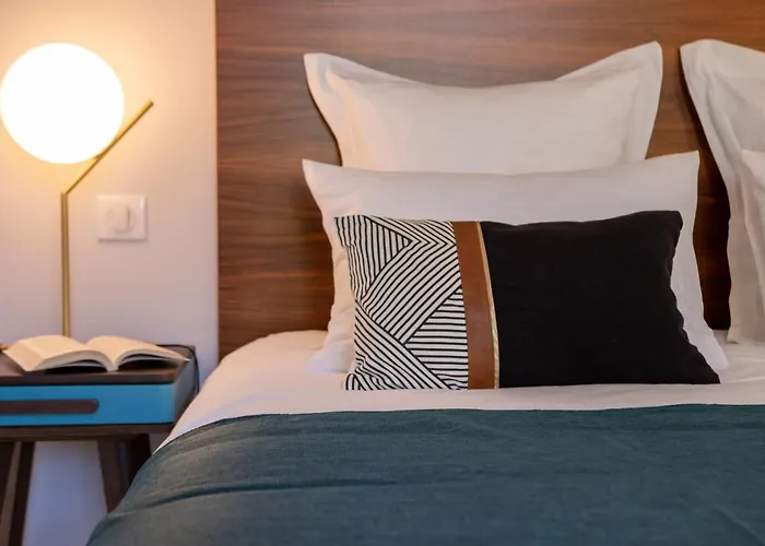 לינה וארוחת בוקר Meridia נים